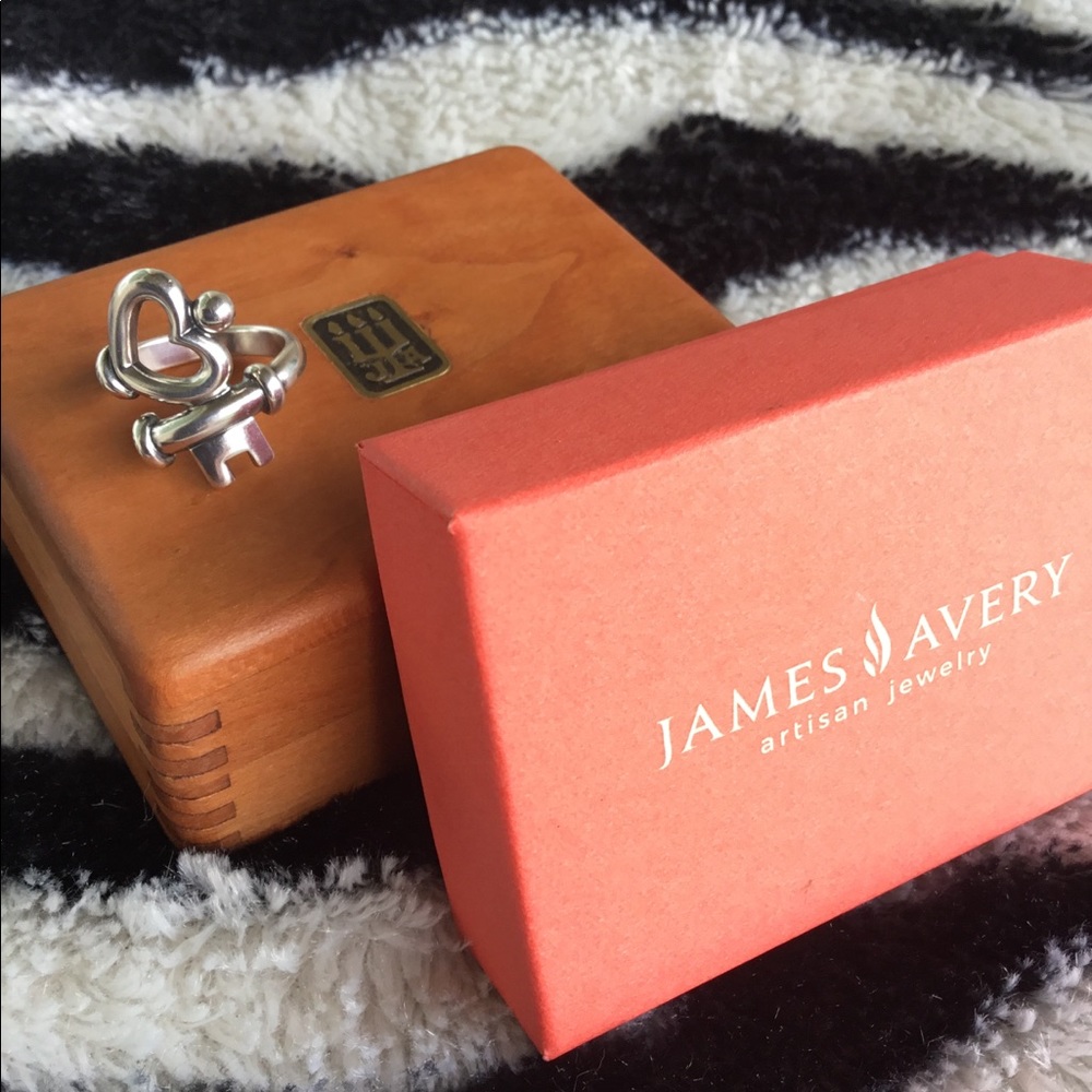 **SOLD**Key To My Heart Ring - Picture 1 of 3